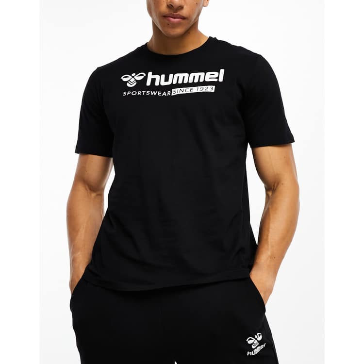 Hummel regular fit T-shirt with logo | in black oversized ASOS