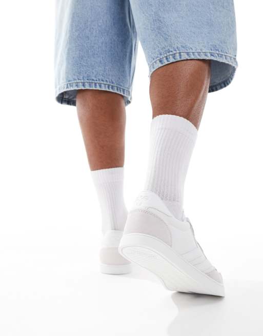Hummel slimmer stadil tonal low canvas sneakers in white, 3 of 5