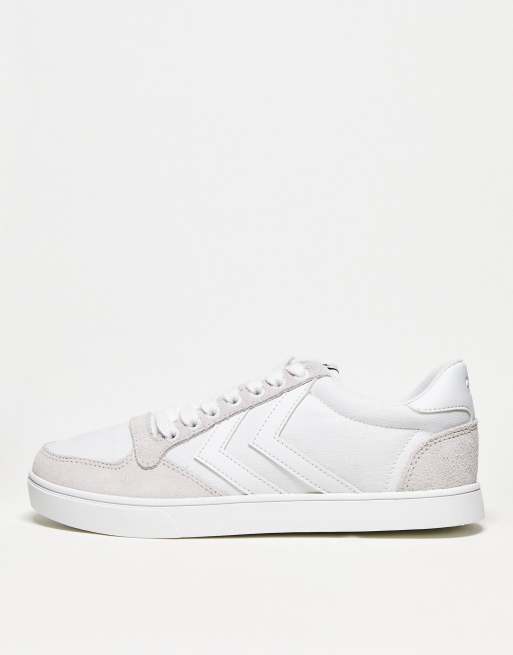 Hummel – Slimmer Stadil – Unisex-Sneaker in Weißtönen mit niedrigem Schaft