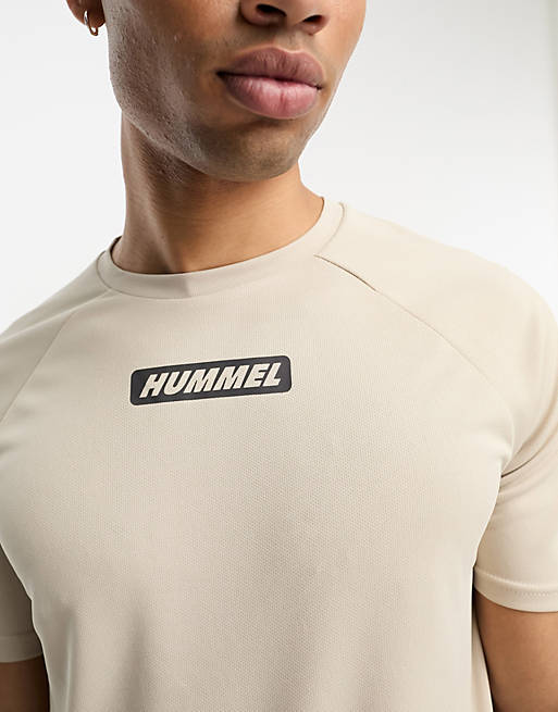 Hummel - Topaz - T-shirt à manches courtes - Beige | ASOS