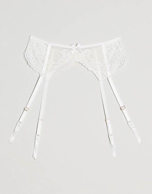 Hunkemoller Cardi lace suspender belt in white