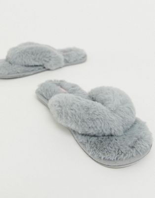 faux fur thong slippers