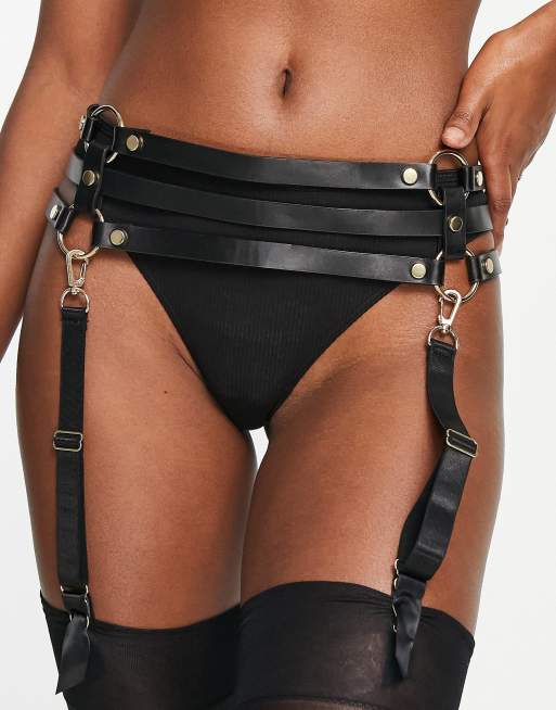 hunkemöller garter belt Hunkemoller garter belt with gold hardwear in black