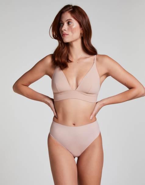 Hunkemöller – Glatter Brasilian-Slip in Beige - view 1