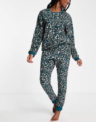 Hunkemoller - Kuschliger Microfleece-Pyjama in einem Beutel mit blauem Leopardenmuster