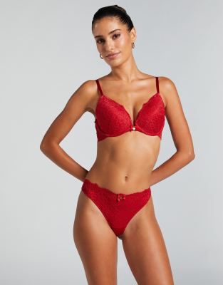 Hunkemöller - Marine - Wattierter Push-up-BH in Rot mit Bügel