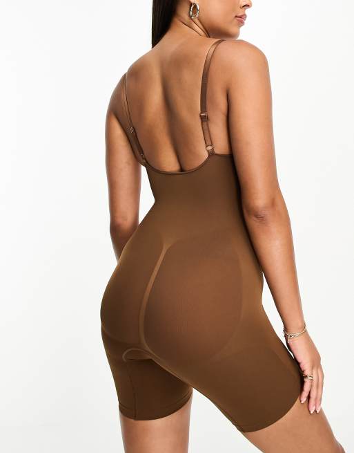 Hunkemoller seamless medium contouring thigh slimmer short bodysuit in brown, 2 of 4