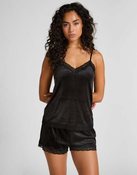 Hunkemöller – Shorts aus Samt und Spitze in Schwarz - view 1