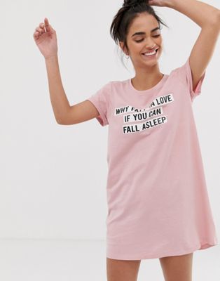 Hunkemoller - why fall in Love - Nachthemd met korte mouwen in roze