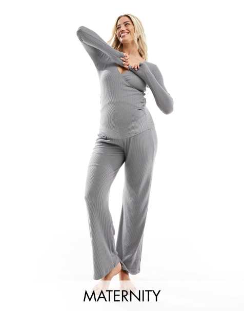 Hunkemoller - Zwangerschapskleding - Pyjamaset van top met overslag en broek met wijde pijpen van geribbelde, geborstelde stof in grijs - view 1