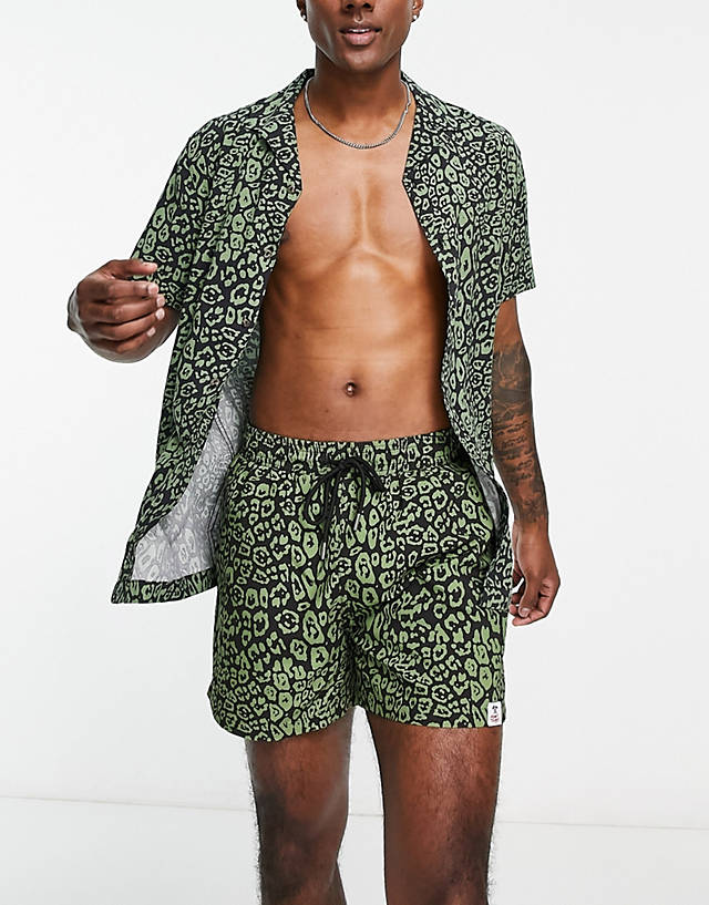 Hunky Trunks - beach shirt in khaki animal print