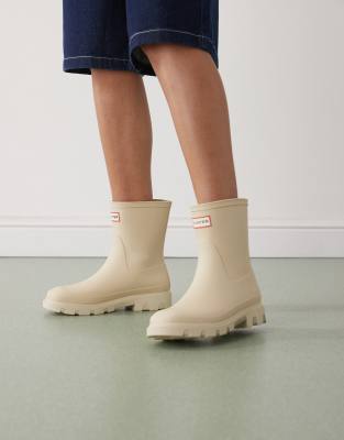 Hunter - Downpour - Korte beige gummistøvler - view 1