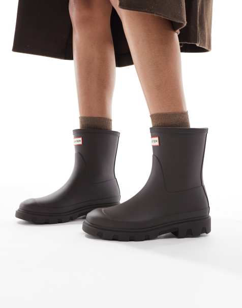 Hunter Downpour short wellington boot in chocolate brown - view 1