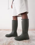 [Hunter] Hunter Downpour tall gumboots in dark olive-Green 45 GREEN
