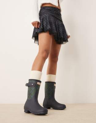 Hunter - Original - Gummistiefel in Marineblau mit kurzem Schaft und Schottenkaro