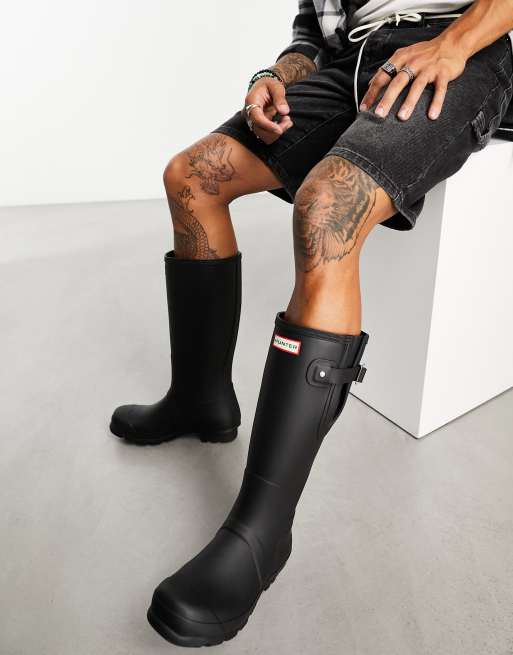 Hunter Original side adjustable gumboots in black, 4 of 4