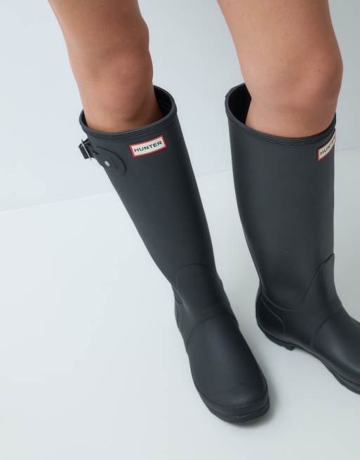 Hunter Original Tall gumboots in black, 3 of 4