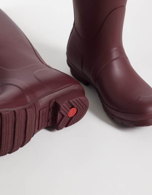 Hunter Original tall gumboots in burgundy, 3 of 4