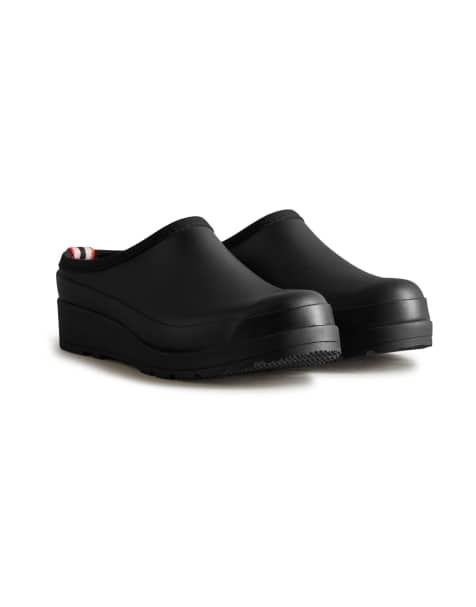Hunter Play clog in black - view 1