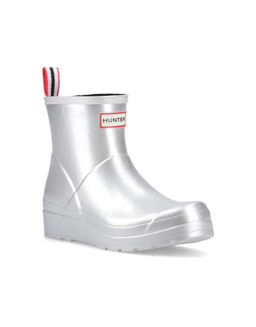 Hunter Play short boot metallic in silver, 2 of 5