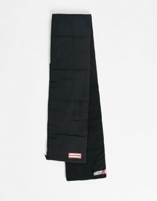 quilted zip front scarf with pockets in black