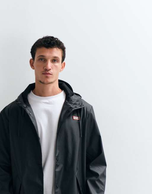 Hunter Raincoat in black , 2 of 5