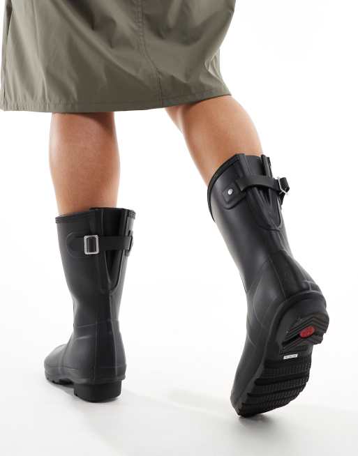 Hunter Short back adjustable wellies in black ASOS