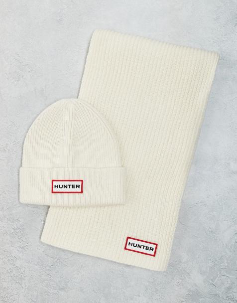 Hunter unisex beanie and scarf box set in antique white - view 1