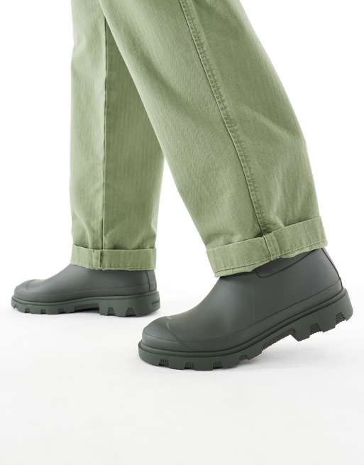 Hunter Unisex Downpour short wellington boot in dark olive, 5 of 5
