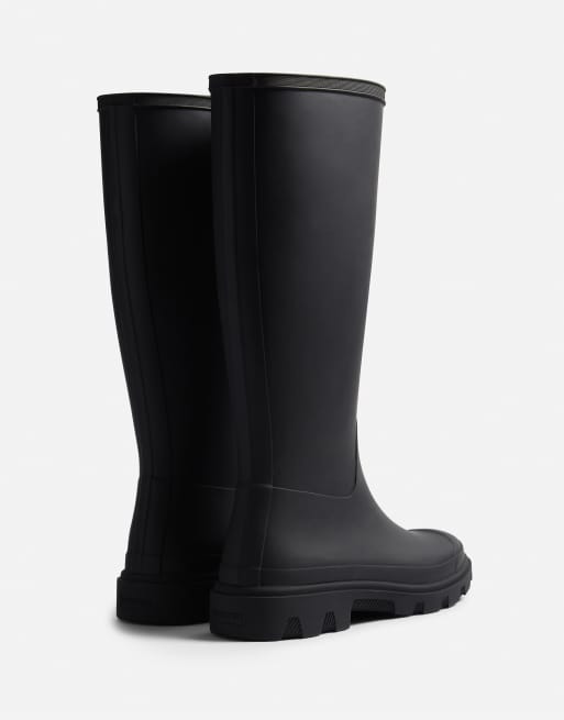 Hunter Unisex Downpour tall wellington boot in black ASOS