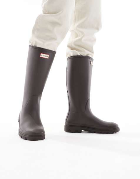 Hunter Unisex Downpour tall wellington boot in chocolate brown - view 1
