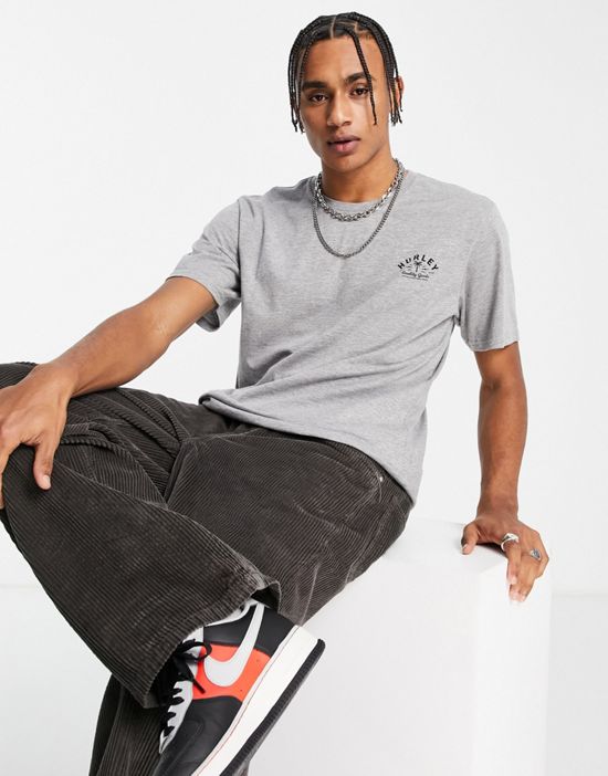 https://images.asos-media.com/products/hurley-quality-goods-t-shirt-in-gray/201266741-1-grey?$n_550w$&wid=550&fit=constrain
