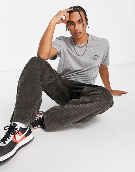 https://images.asos-media.com/products/hurley-quality-goods-t-shirt-in-gray/201266741-4?$n_550w$&wid=550&fit=constrain