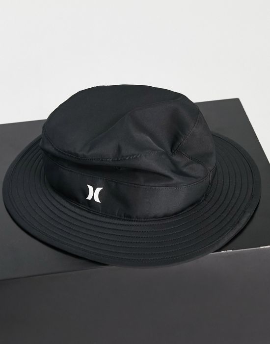 https://images.asos-media.com/products/hurley-small-logo-bucket-hat-in-black/201263774-4?$n_550w$&wid=550&fit=constrain