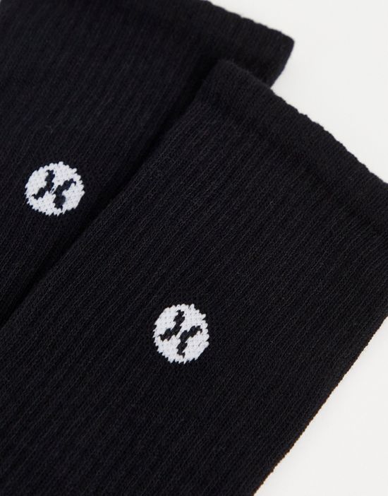 https://images.asos-media.com/products/hurley-terry-3-pack-socks-in-black/201267831-3?$n_550w$&wid=550&fit=constrain