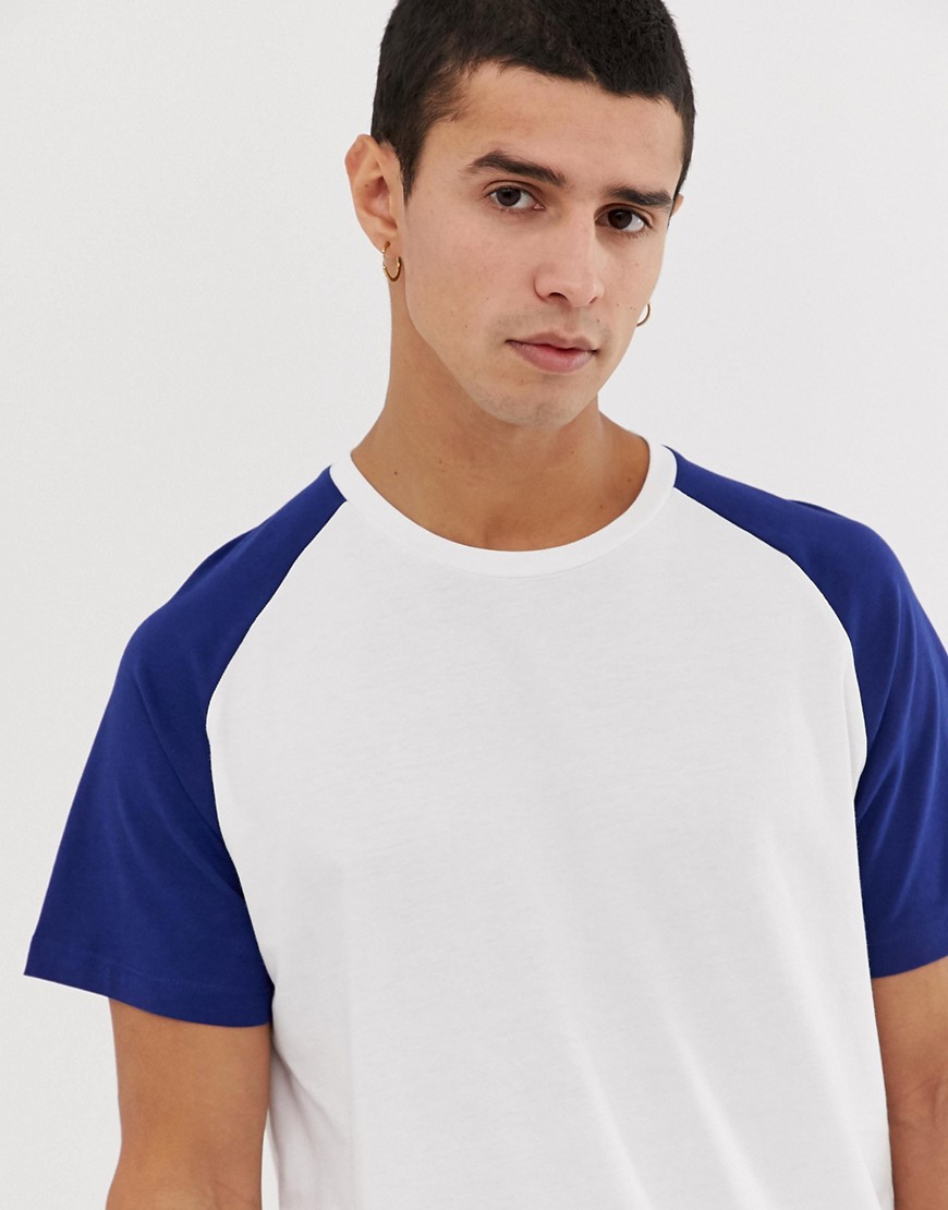 Hvid/blå longline T-shirt med raglanærmer og buet kant fra Jack & Jones Originals