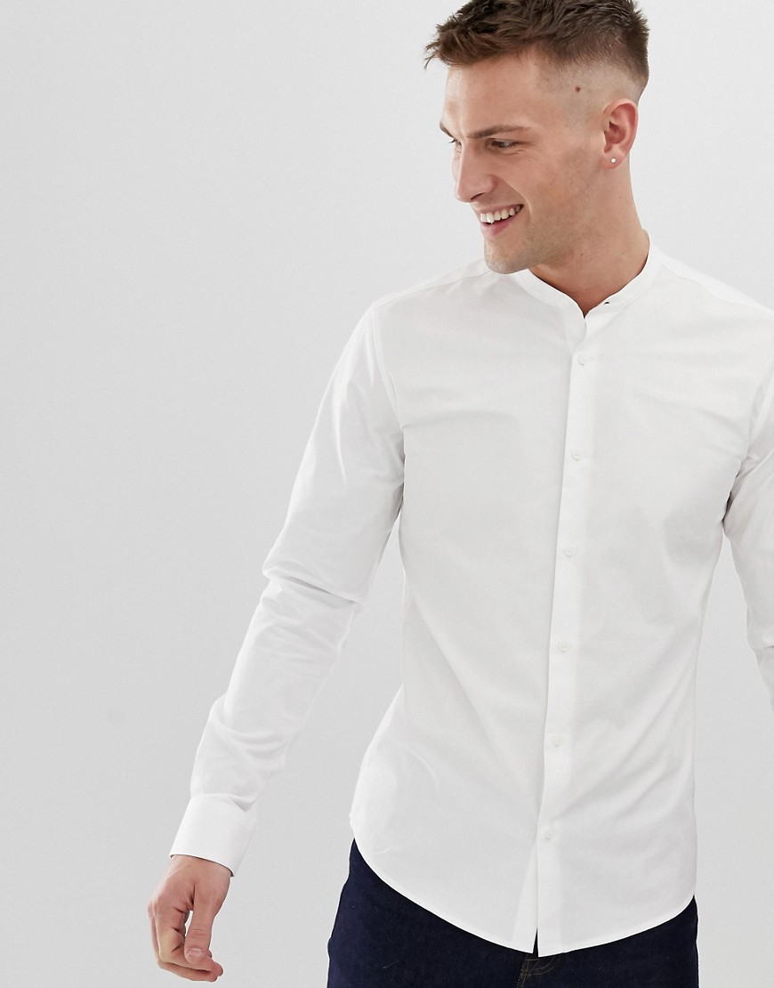 Hvid poplin-skjorte med grandad-krave fra Only & Sons