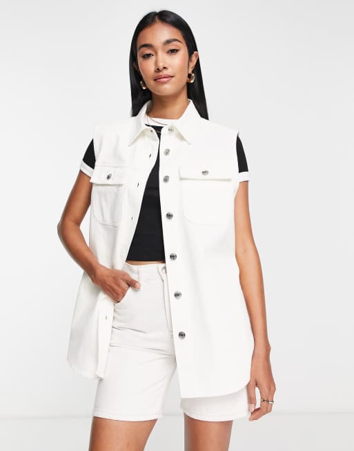 Hvid ærmeløs denimjakke fra ASOS DESIGN