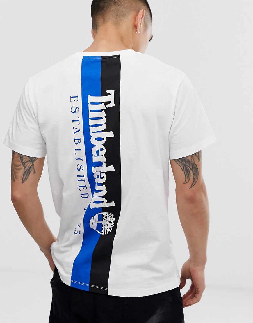 Hvid t-shirt med rund hals og print på ryggen fra Timberland