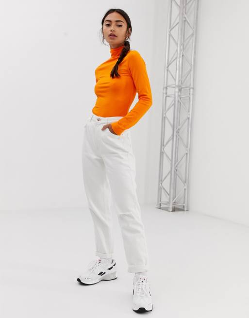 Hvide mom-jeans fra Bershka