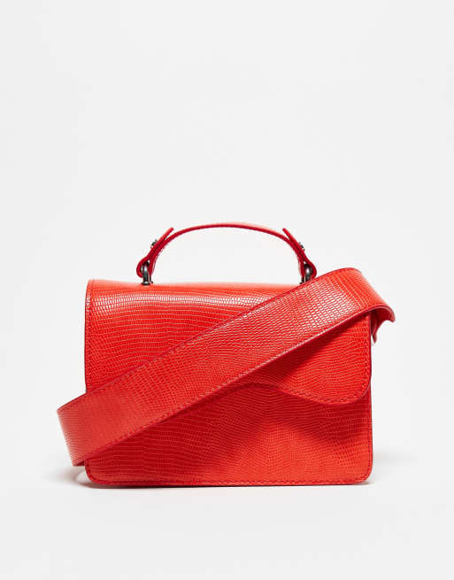 Hvisk - Crane - Borsa a tracolla in pelle vegan-friendly rossa con dettaglio ondulato