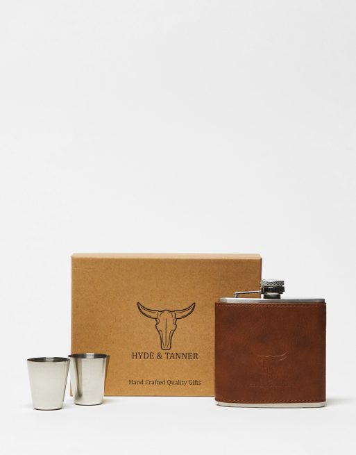 Hyde & Tanner boxed hip flask set in tan