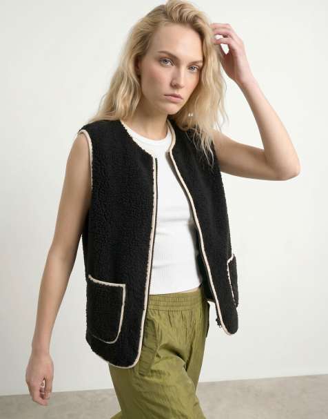HYPEDROP Vest in black beauty1