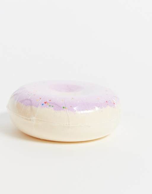 I Heart Revolution Blackcurrant Frosted Bath Fizzer, 3 of 4