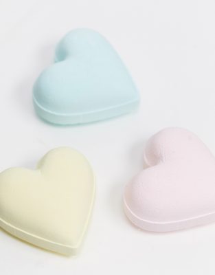 I Heart Revolution Pastel Heart Bath Fizzer Kit-No Colour