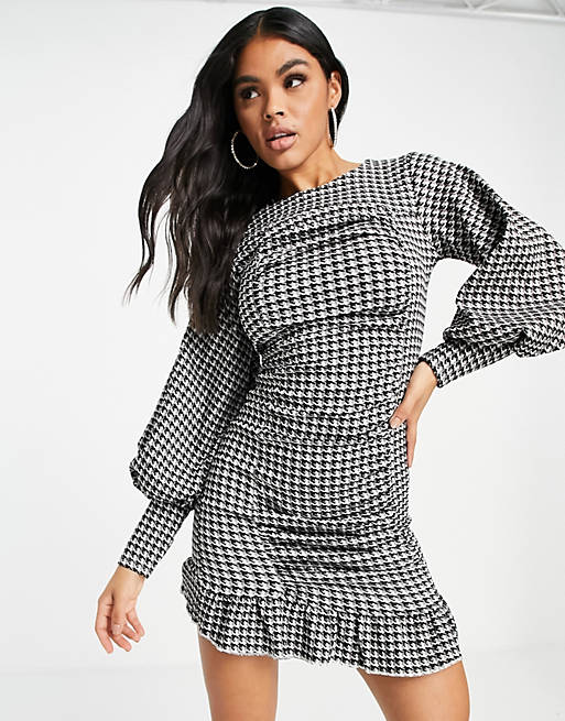 I Saw It First dogtooth puff sleeve ruched bodycon dress in black