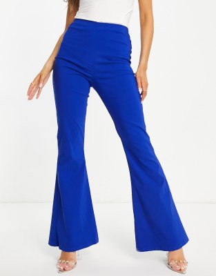 I Saw it First flared tailored pants in blue