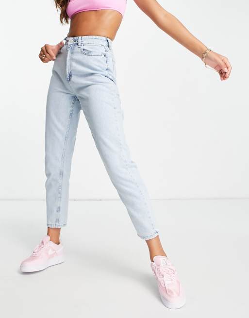 I Saw It First – Jasnoniebieskie mom jeans z efektem sprania