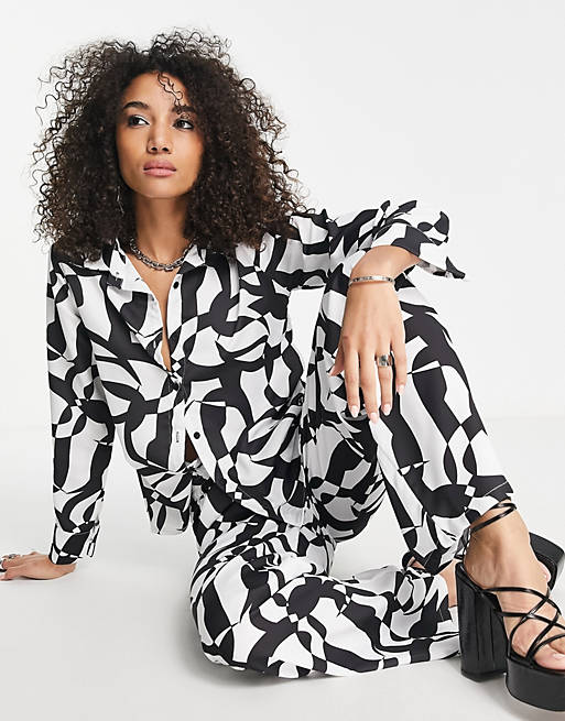Co-ords I Saw It First oversized shirt co-ord in geo print 