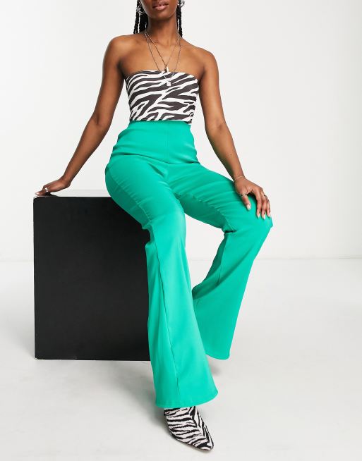 I Saw It First - Pantalon ajusté puis évasé - Vert